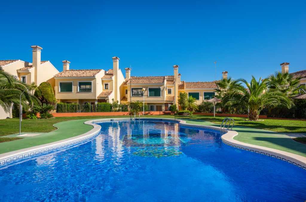 how to buy a house in Spain