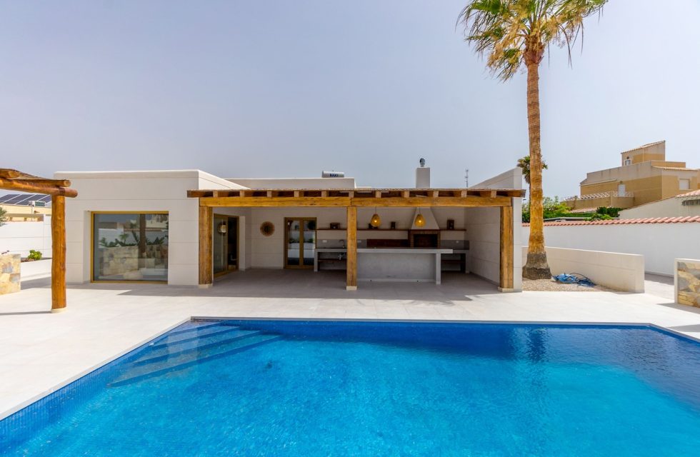 Big villa for Sale Torrevieja